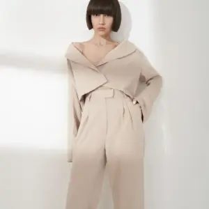 Minimalist Tailored Blazer